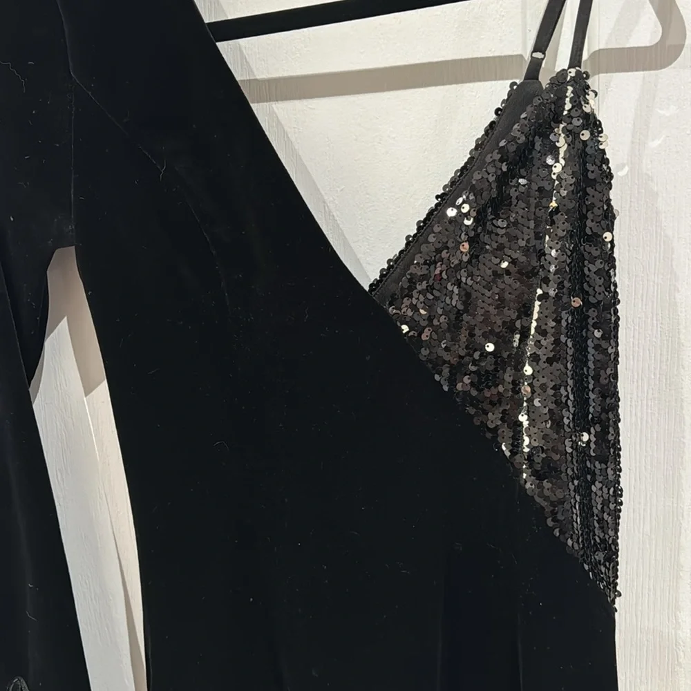 Revolve Holiday Party h:ours Keegan Dress - Picture 6 of 7